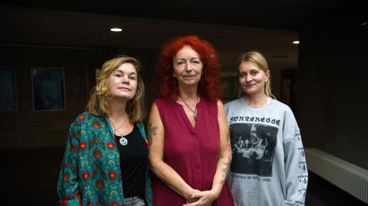 Vítězky literární soutěže Román pro Frankfurt Veronika Opařilová, Ludmila Svozilová a Iva Hadj Moussa