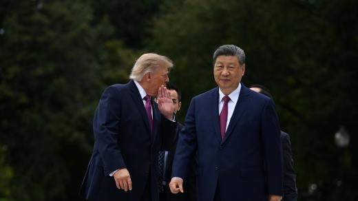 Prezident Čínské lidové republiky Si Ťin-pching a prezident Spojených států amerických Donald Trump