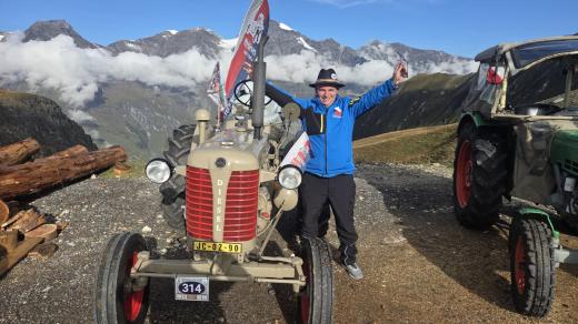 Rudolf Zmítko z Myštěvsi a jeho legendární traktor Zetor 25A