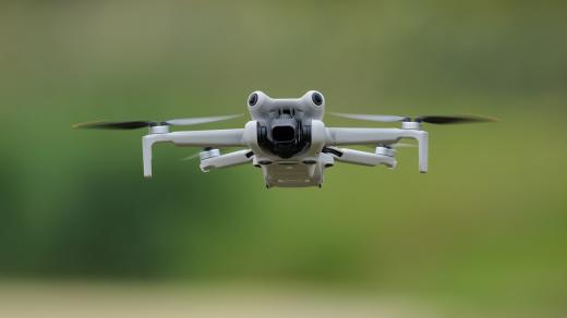 Dron, ilustrační foto