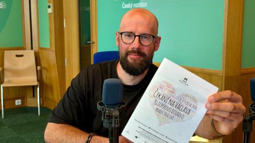 Martin Sedláček ve studiu Českého rozhlasu Hradec Králové