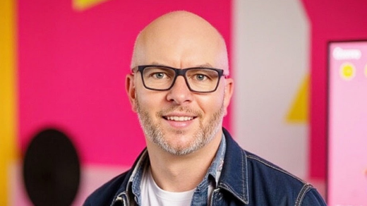 René Kekely, programový ředitel Radia Q, je známý také jako moderátor rozhovorů Face 2 Face
