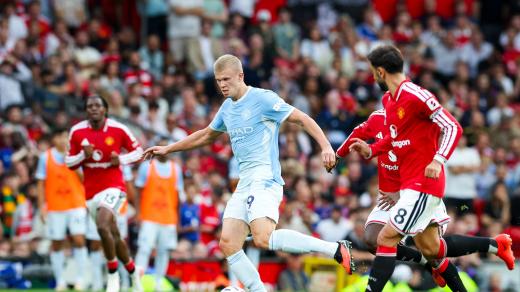 Šlágrem 4. kola Premier League byla bitva Manchesteru United s Manchesterem City