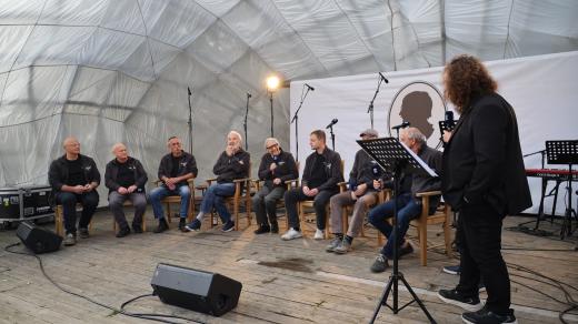 Divadlo Járy Cimrmana zahajuje 60. sezonu. „U nás se hraje až do smrti,“ vtipkují členové legendárního souboru