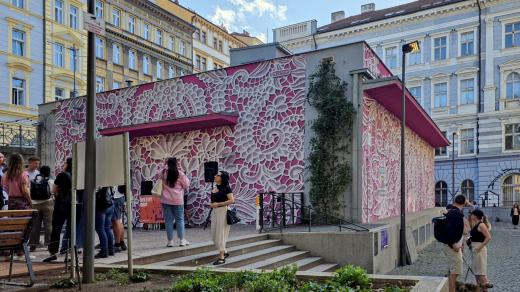 Mural na Kostnickém náměstí