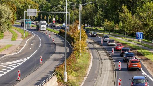 Stavba Gočárova okruhu v Hradci Králové se blíží ke konci