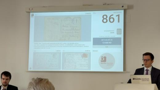 V sobotu se v dejvické aukční síni vydražily poštovní známky a sběratelské předměty za přibližně 19 milionů korun