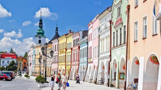 Svitavy jsou pojmenovány po svítící řece, která tam při založení kostela, tekla. Dnes se pyšní unikátním podloubím