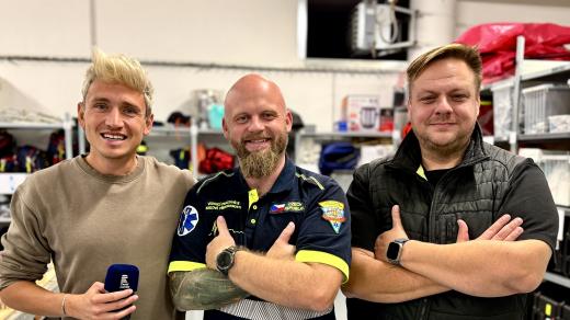 Ondřej Vaňura, Ondřej Šedivka a Martin Pařízek na základně Kundratka