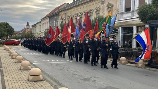 Slavnostní průvod ke 100 letům Hasičského sdružení Daruvar