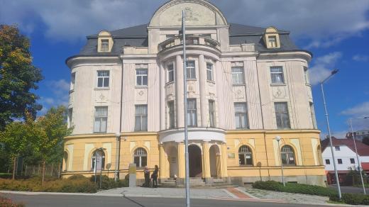 Betlémárium najdete v budově bývalé spořitelny. Jiříkov