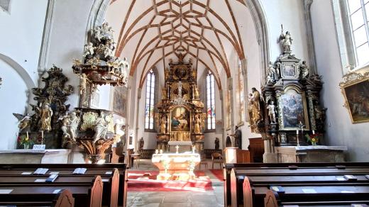 Kostel svaté Máří Magdalény ve Chvalšinách na Českokrumlovsku