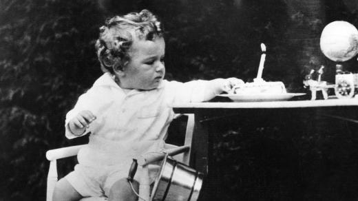 Malý syn letce Charlese Lindbergha, unesený ve věku 20 měsíců