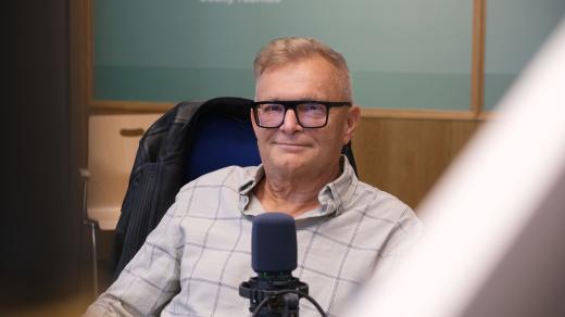 Pavel Kopecký ve studiu Českého rozhlasu Hradec Králové