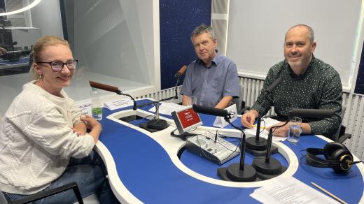 Zleva Lucie Tungul (Milujeme Olomouc), Václav Andrš (Koruna Česká) a Matouš Pelikán (KDU-ČSL)