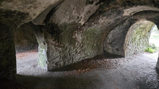 Není Pařez jako pařez! Romantickou zříceninu hradu v Českém ráji si v minulosti oblíbili lapkové