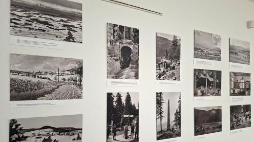 Nová stálá výstava fotografií Josefa a Františka Seidelových v kulturním a informačním centru v Horní Plané