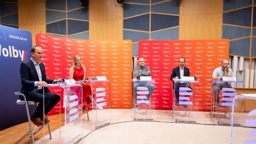Zleva: Jan Čižinský, Jana Komrsková, Roman Mejstřík, Václav Láska Jaromír Beránek,