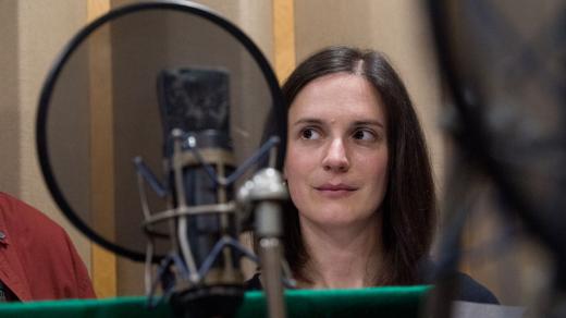 Magdalena Borová při natáčení rozhlasové hry