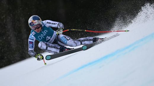 Ester Ledecká ve sjezdu v norském Kvitfjellu