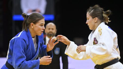 Renata Zachová v souboji o bronz proti maďarské judistce Anně Krizaové