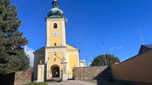 Oldřišovský kostel se chystá na zimní počasí, a to dost netradičně, zateplením