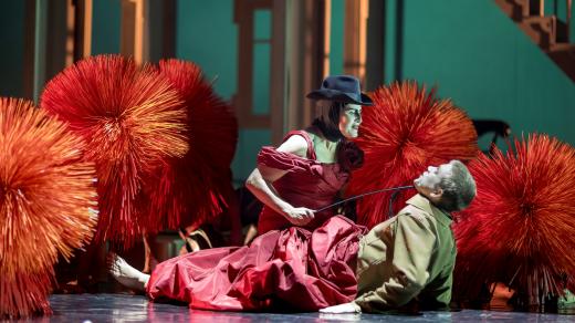 Laterna magika | Valérie a týden divů: Eva Leinweberová (Elza), Zdeněk Piškula (Orlík) a (Fantómové)