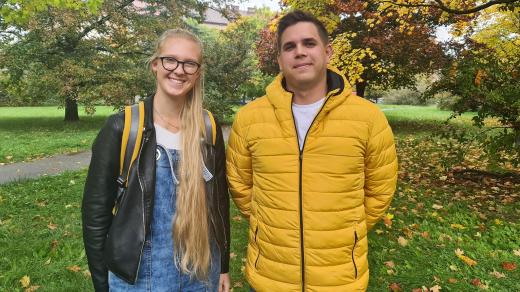 Pilotka větroně Anna Lanzendorfová a člen Aeroklubu Plzeň-Letkov Jan Muknšnábl