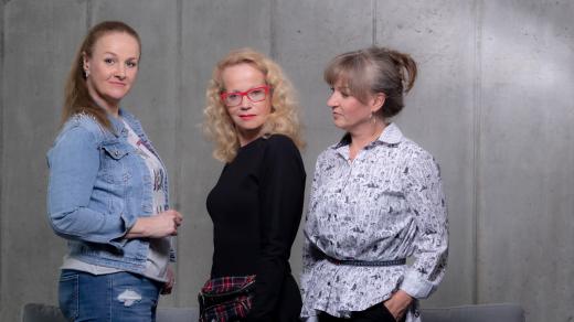 Polední sirény Jitka Asterová, Linda Finková a Sandra Pogodová
