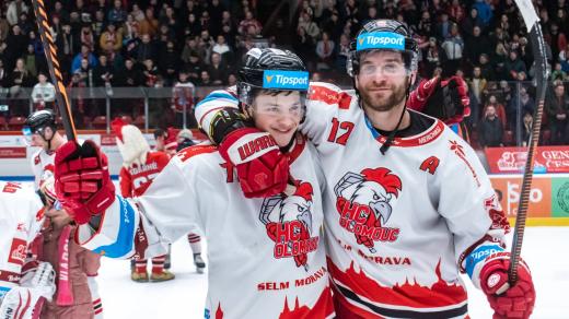 Janové Bambula a Knotek slavící postup do čtvrtfinále