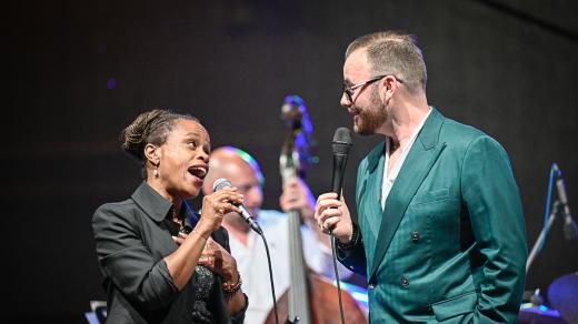 Tonya Graves a Jan Smigmator na rozhlasovém swingovém koncertu v Třeboni