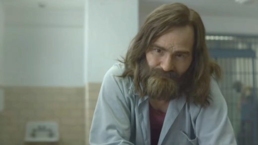 Postava Charlese Mansona v seriálu Mindhunter