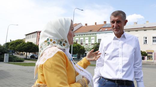Andrej Babiš na výjezdu s karavanem v Břeclavi