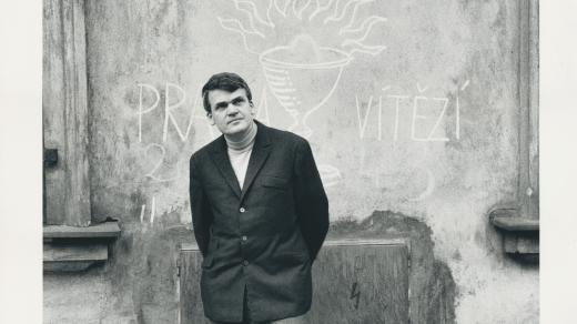 Milan Kundera na 5. sjezdu českých spisovatelů v Praze, 1967