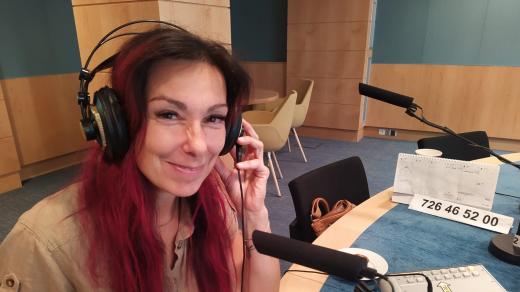 Eliška Vafková ve studiu Českého rozhlasu Brno