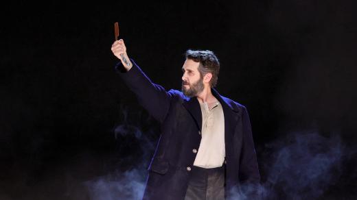 Josh Groban – Sweeney Todd: The Demon Barber of Fleet Street, 76. ročník udílení cen Tony v United Palace Theater 11. června 2023 v New Yorku