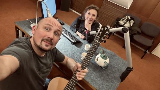 Jiří Krhut a Kateřina Huberová při natáčení silvestrovského pořadu