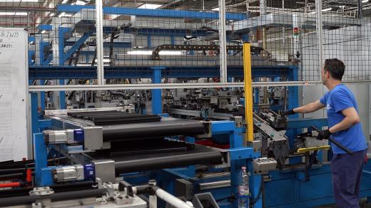 Výrobní linka, dělník