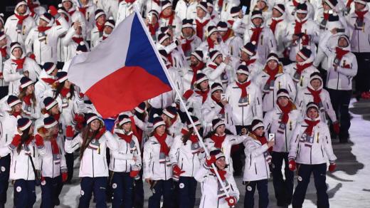 Hry v Pchjongčchangu začaly. Českou olympijskou výpravu vede Eva Samková