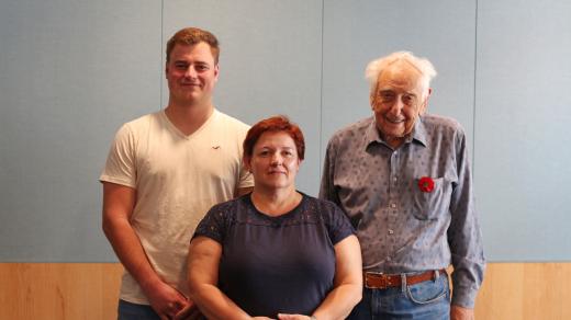 Tři generace Sokolů: Štěpán a Iva Oulehlovi a Jiří Bílý (zleva)