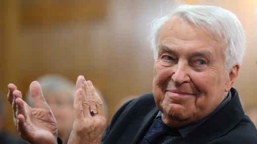 Pavel Kouhout, spisovatel, básník, dramatik, režisér a novinář
