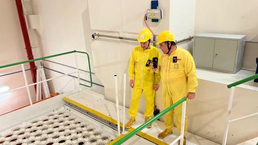 Redaktor Milan Soldán sledoval výměnu paliva v Jaderné elektrárně Dukovany