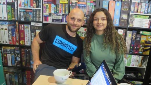 Kickboxer Jakub Krofta a fitness trenérka Lucie Rosecká v rozhlasové kavárně