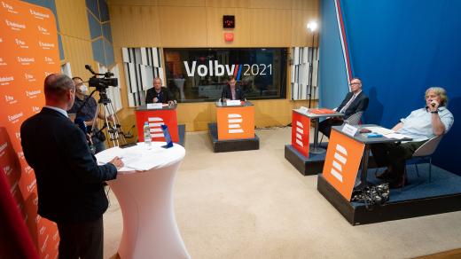 Čtvrtá předvolební debata Plusu a Radiožurnálu