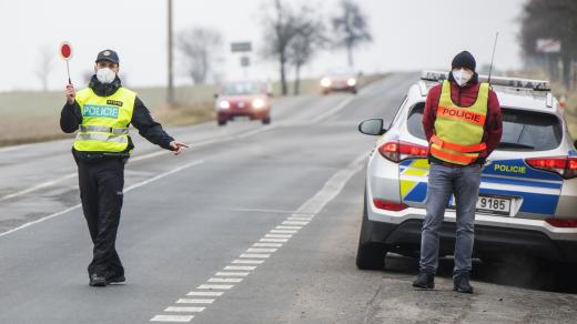Policejní kontrola na hranici okresů Plzeň-město a Rokycany