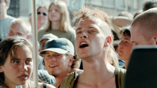 Punkáči a anarchisté, červen 1999