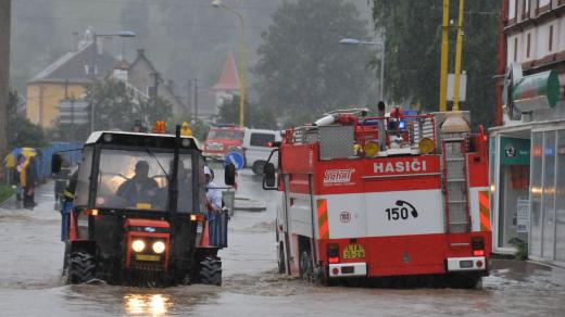 Povodně 2010 - zatopená Francouzská ulice v Hrádku nad Nisou