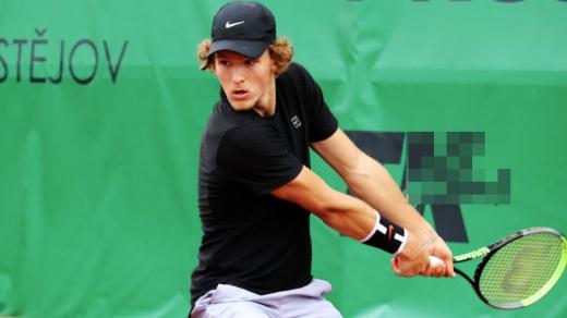 Daniel Siniakov se v pátek 13. srpna 2021 stal vítězem 94. ročníku tenisové Pardubické juniorky