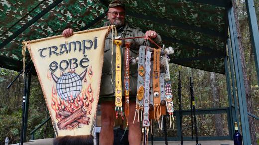 10. Celosvětový trampský potlach v Texasu ve Spojených státech amerických