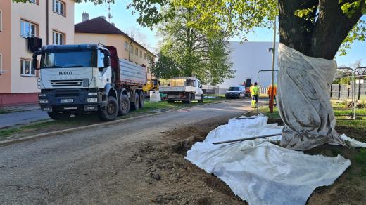 Jako jeden z prvních se rekonstrukce dočká vnitroblok mezi domy v lokalitě Na Skalce